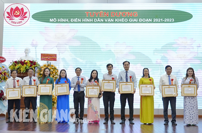Các cơ quan, doanh nghiệp tỉnh Kiên Giang có hơn 500 mô hình “Dân vận khéo”